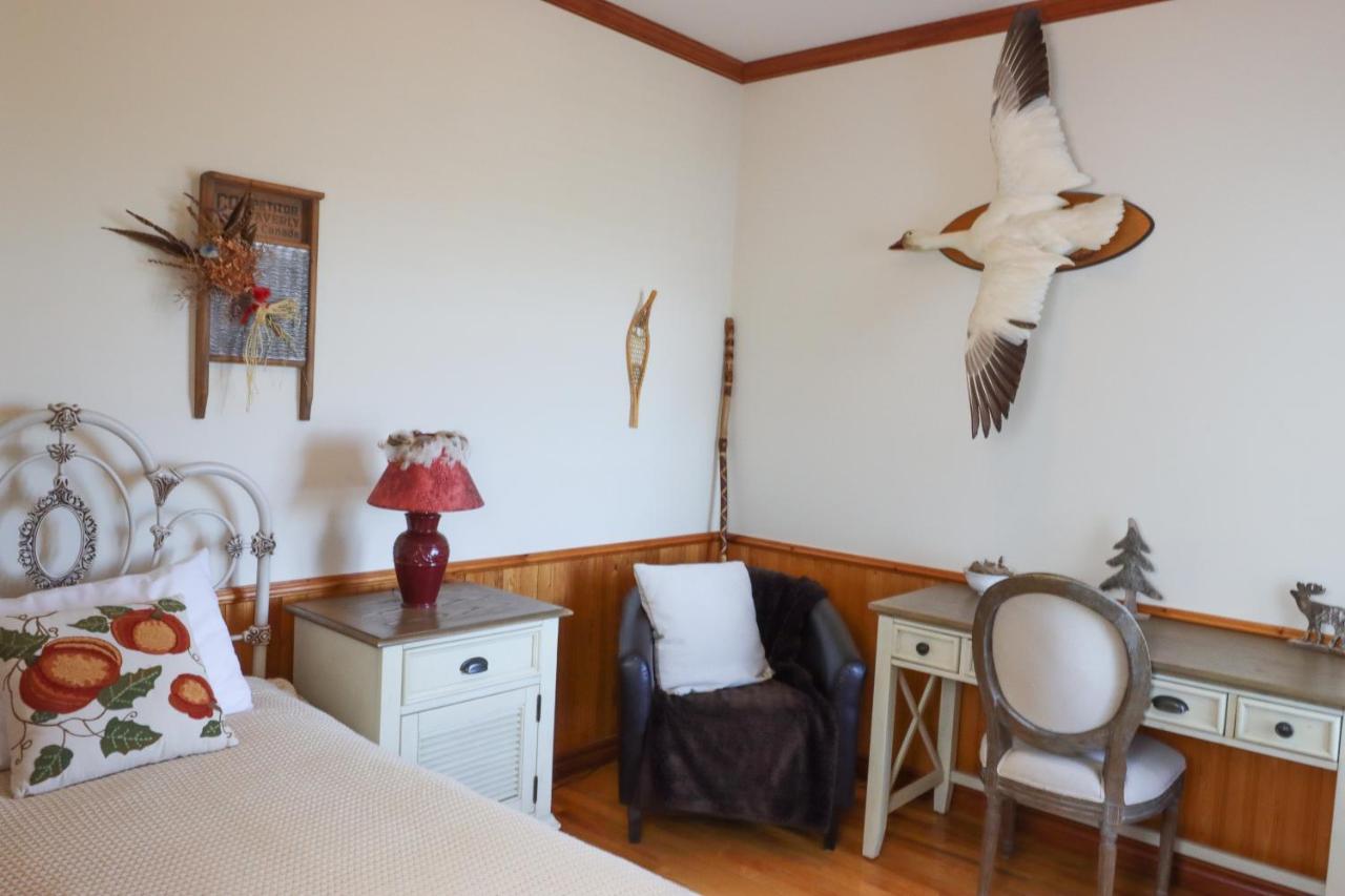 Bed & Breakfast, Gite La Princesse Des Champs Boischatel Экстерьер фото