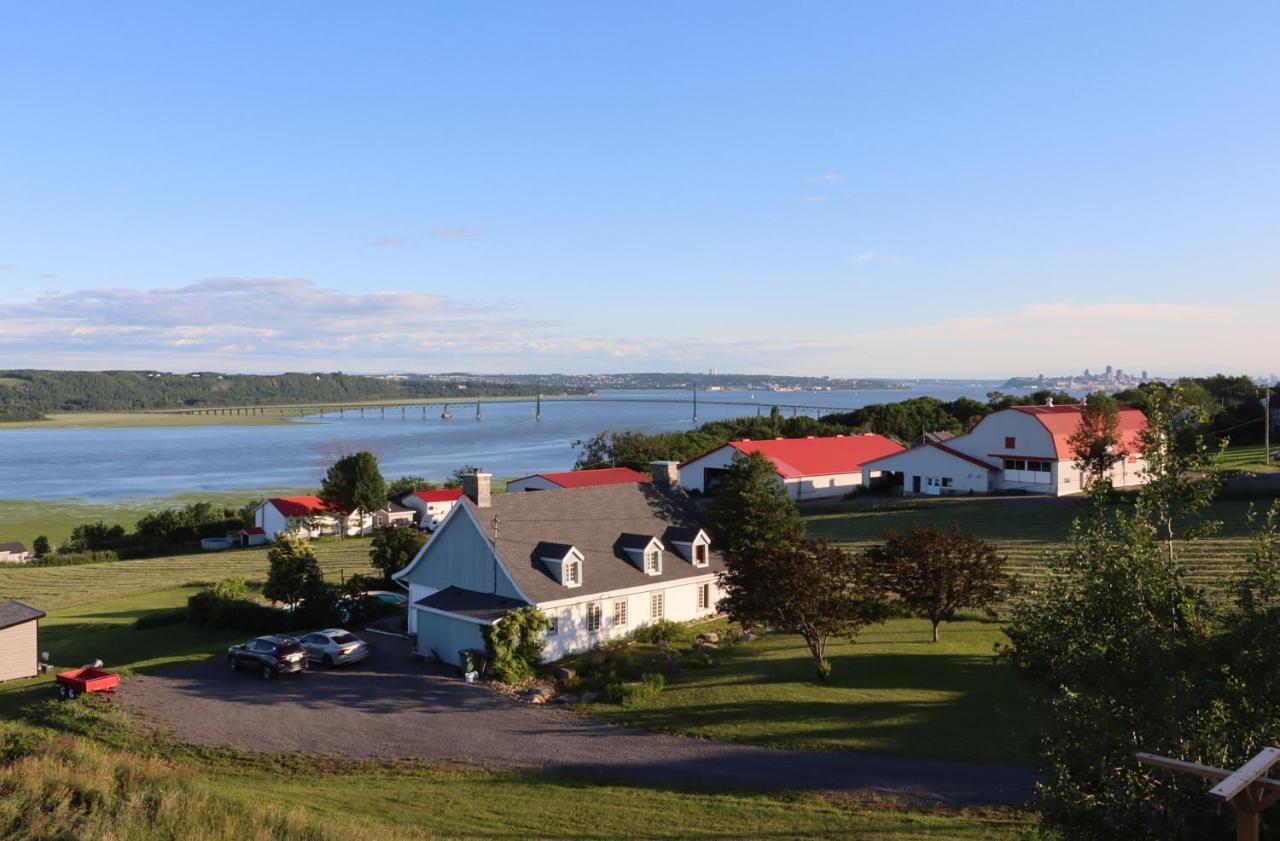 Bed & Breakfast, Gite La Princesse Des Champs Boischatel Экстерьер фото